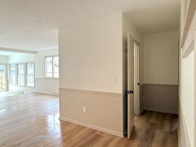 419 Oak Knoll NE, Warren, OH 44483