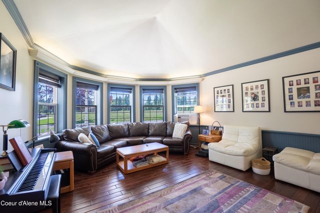 222 Nighthawk Rd, Bonners Ferry, ID 83805