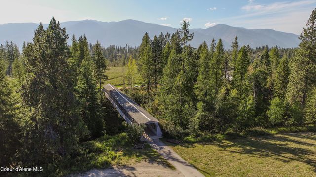 222 Nighthawk Rd, Bonners Ferry, ID 83805