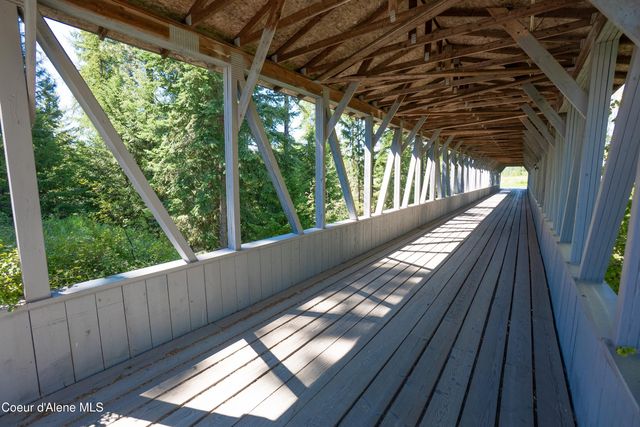 222 Nighthawk Rd, Bonners Ferry, ID 83805