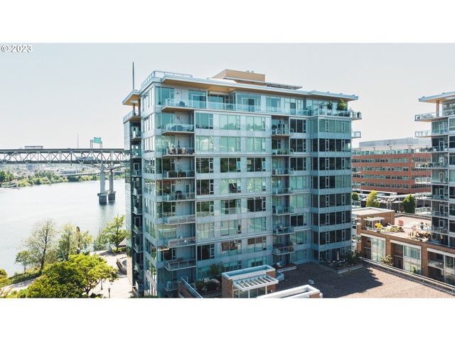 1900 S RIVER Dr N101, Portland, OR 97201
