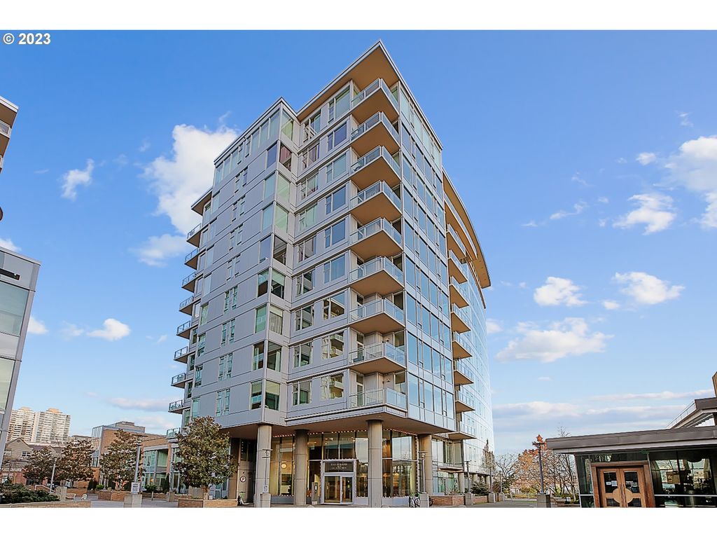1900 S RIVER Dr N101, Portland, OR 97201