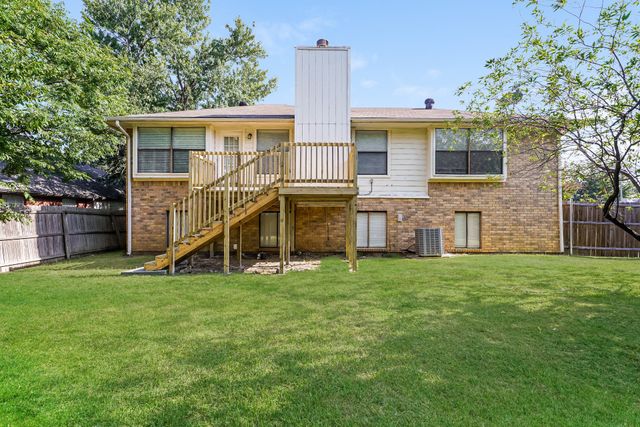 6476 Sudbury Way, North Richland Hills, TX 76182