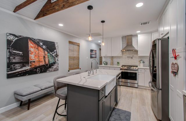 1109 31st Street, Galveston, TX 77550