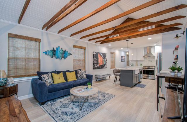 1109 31st Street, Galveston, TX 77550