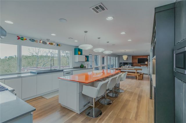 83 Rivercliff Road, Rogers, AR 72756