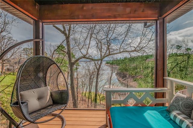 83 Rivercliff Road, Rogers, AR 72756