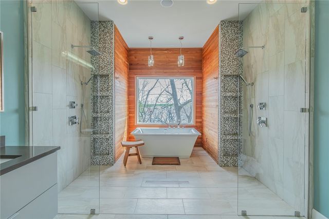 83 Rivercliff Road, Rogers, AR 72756