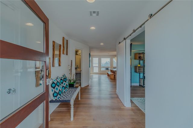 83 Rivercliff Road, Rogers, AR 72756