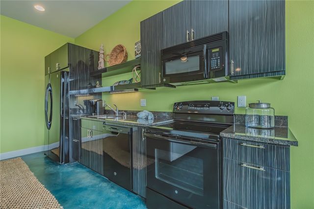 83 Rivercliff Road, Rogers, AR 72756