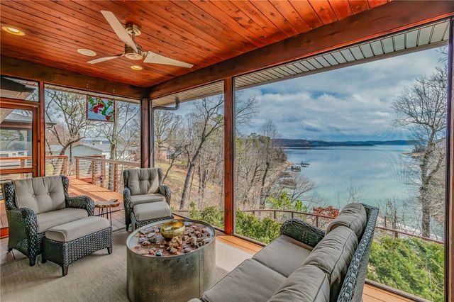 83 Rivercliff Road, Rogers, AR 72756