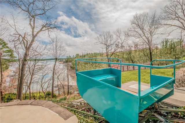 83 Rivercliff Road, Rogers, AR 72756