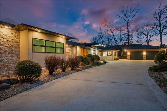 83 Rivercliff Road, Rogers, AR 72756