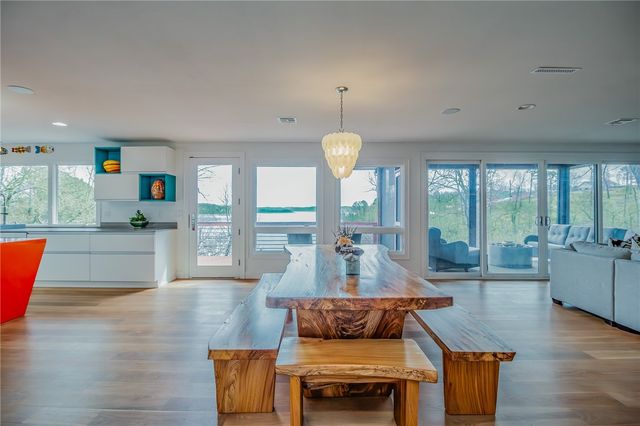 83 Rivercliff Road, Rogers, AR 72756