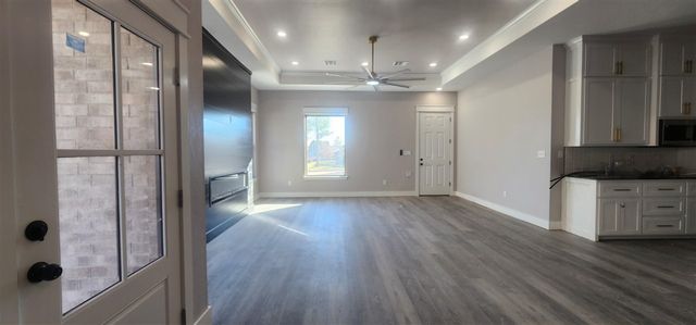 6915 NW Silver Creek Cir, Lawton, OK 73505