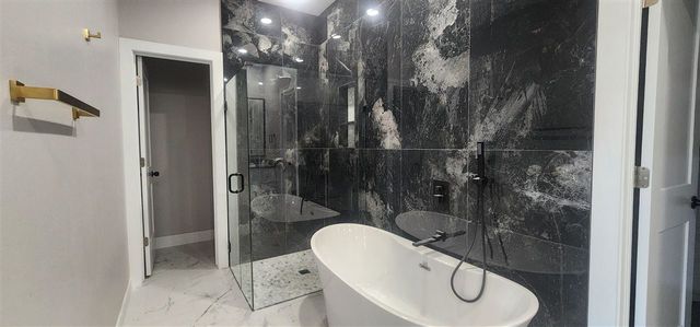 6915 NW Silver Creek Cir, Lawton, OK 73505