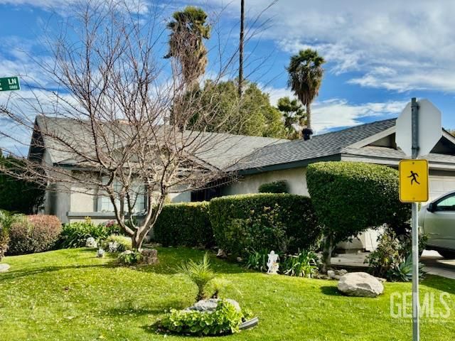 5900 Stone Bridge Lane, Bakersfield, CA 93313