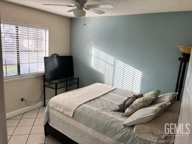 5900 Stone Bridge Lane, Bakersfield, CA 93313