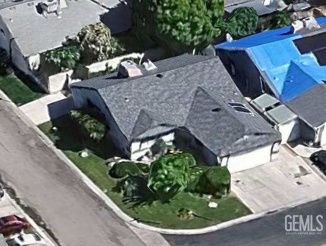 5900 Stone Bridge Lane, Bakersfield, CA 93313