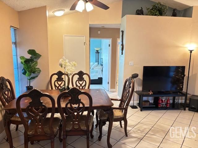 5900 Stone Bridge Lane, Bakersfield, CA 93313