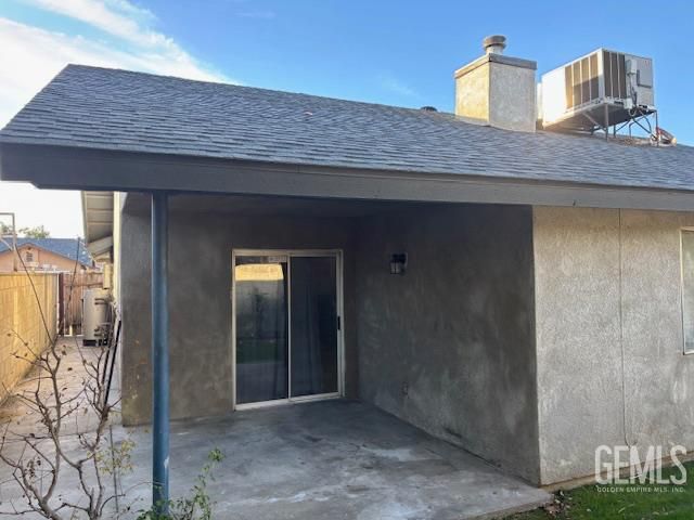 5900 Stone Bridge Lane, Bakersfield, CA 93313