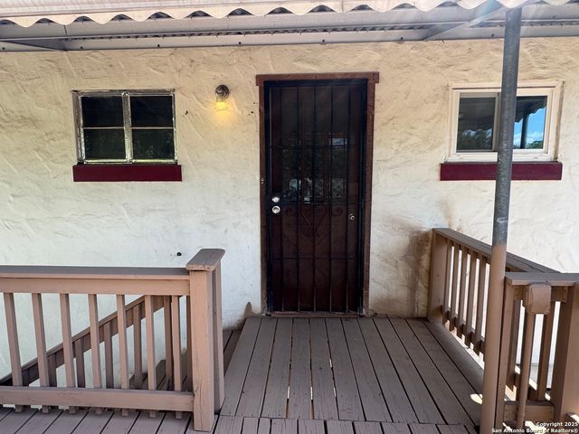 108 Robert E Lee Apt 2, San Antonio, TX 78214