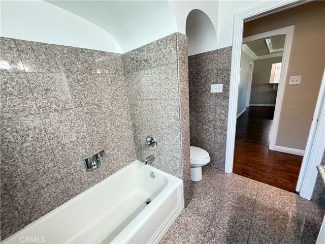 6033 Brockton, Riverside, CA 92506