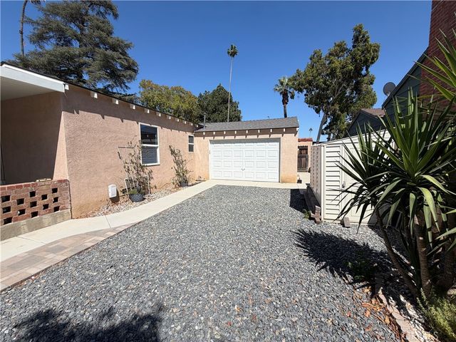 6033 Brockton, Riverside, CA 92506
