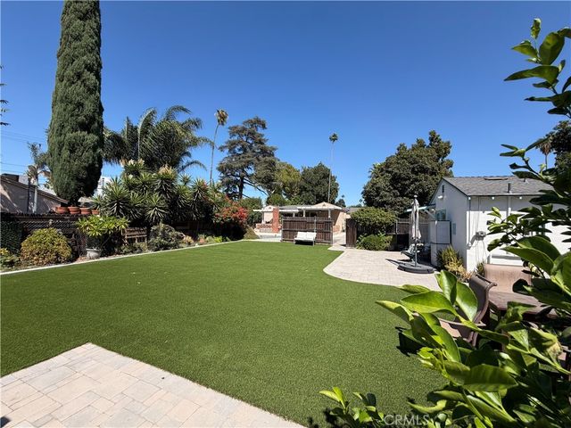 6033 Brockton, Riverside, CA 92506