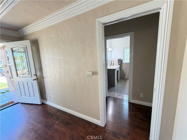 6033 Brockton, Riverside, CA 92506