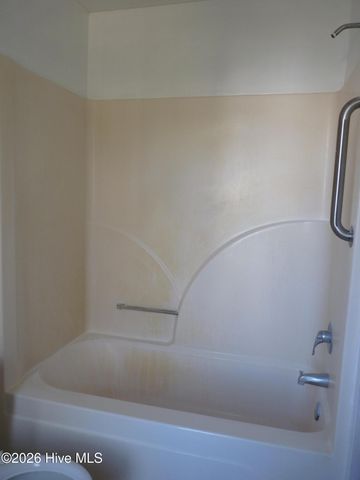 210 Shore Road, Newport, NC 28570