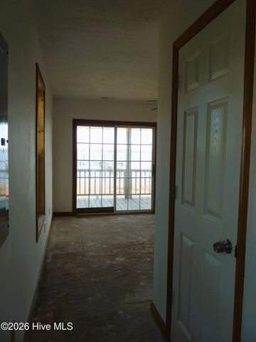 210 Shore Road, Newport, NC 28570