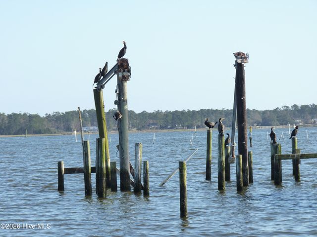 210 Shore Road, Newport, NC 28570