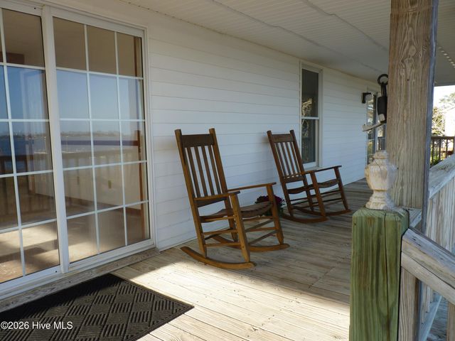 210 Shore Road, Newport, NC 28570