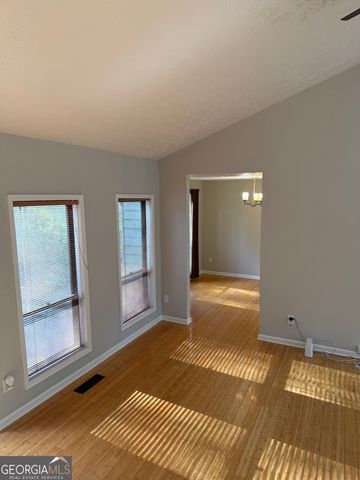 82 Geraldine Drive SE, Smyrna, GA 30082