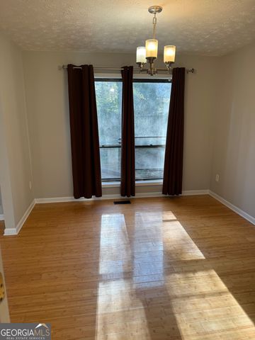 82 Geraldine Drive SE, Smyrna, GA 30082