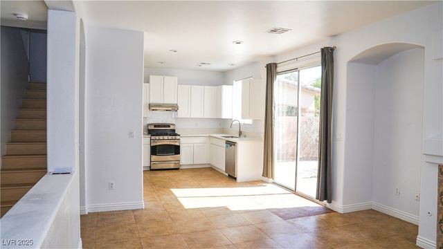 8209 Violet Meadow Court, Las Vegas, NV 89117