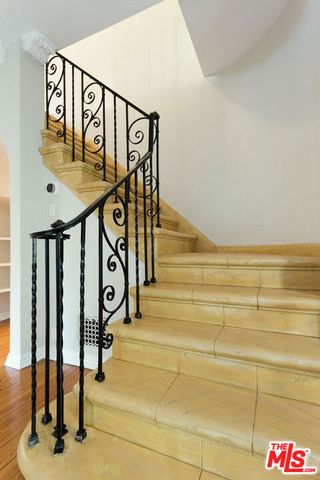 1930 N RODNEY Drive 1934, Los Angeles, CA 90027