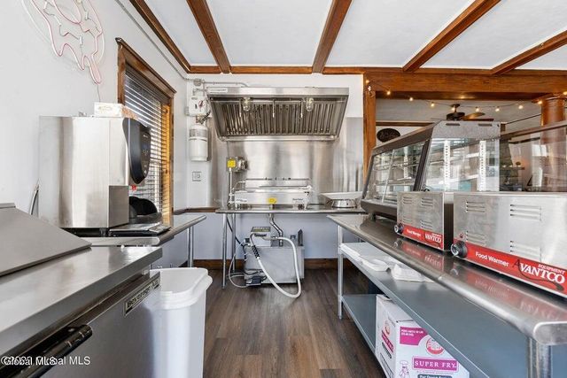 13 Park Avenue, Hadley, NY 12835