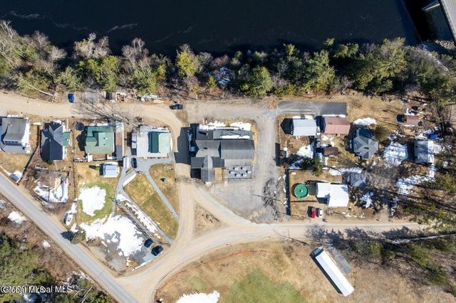 13 Park Avenue, Hadley, NY 12835