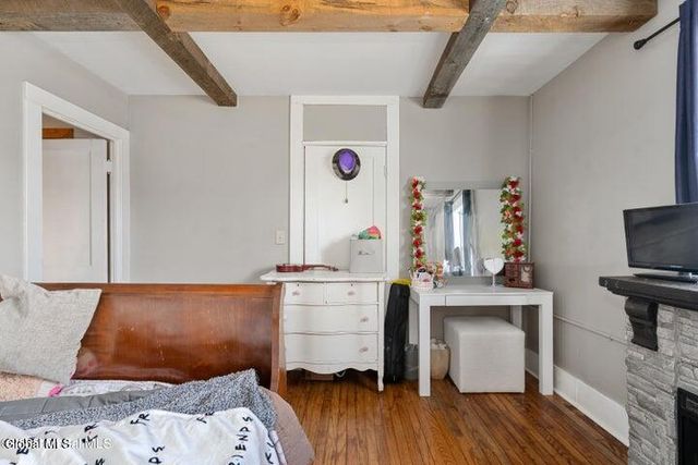 13 Park Avenue, Hadley, NY 12835