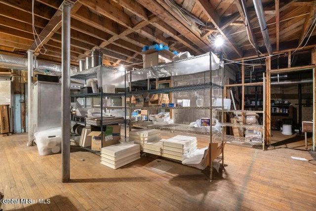 13 Park Avenue, Hadley, NY 12835