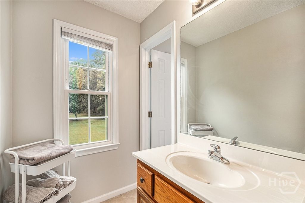 Image 21 of property listing at 118 Kingston Road, Colbert, GA 30628