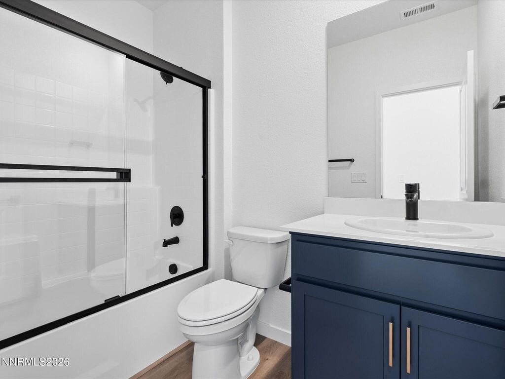 Image 10 of property listing at 14460 Fredonia Drive, Reno, NV 89506