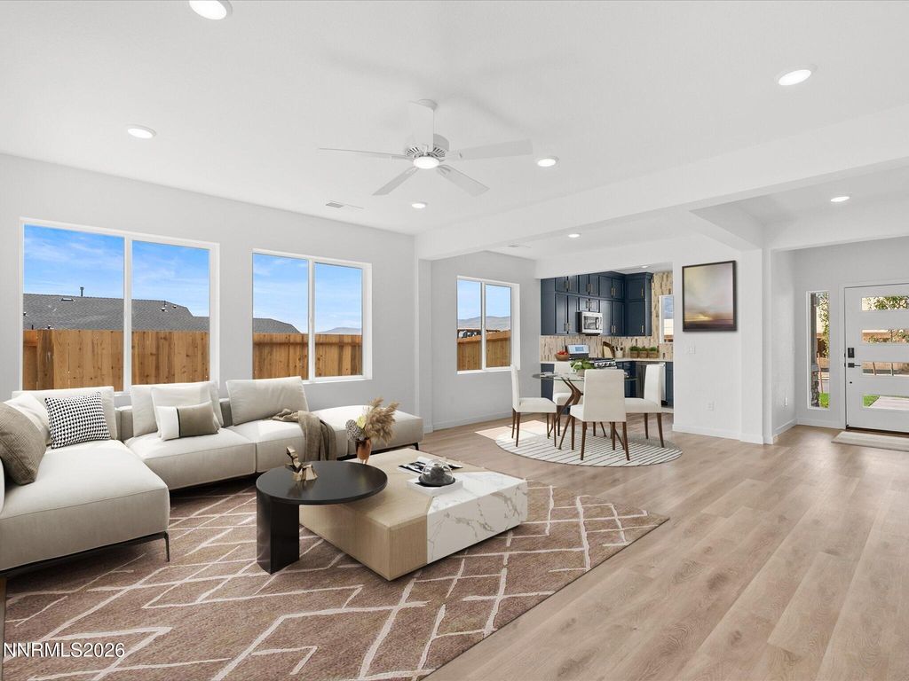 Image 17 of property listing at 14460 Fredonia Drive, Reno, NV 89506