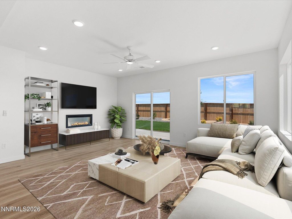 Image 18 of property listing at 14460 Fredonia Drive, Reno, NV 89506