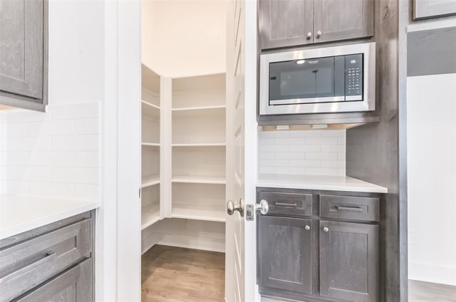 10916 Keaton Landing Drive, Houston, TX 77043