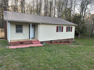 305 Leonard Meadow Road, Ramseur, NC 27316
