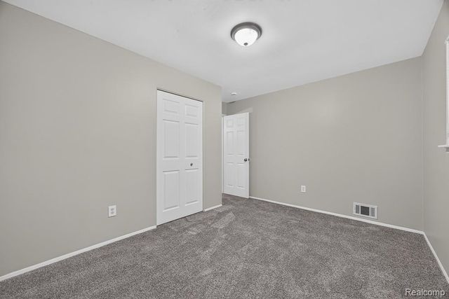 4323 Grace Avenue, Wayne, MI 48184