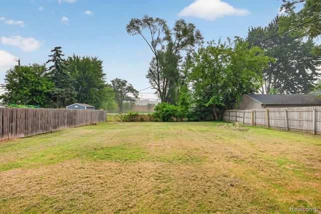 4323 Grace Avenue, Wayne, MI 48184